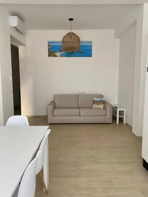 Apartment Sweet Home Naxos Giardini-Naxos Italien